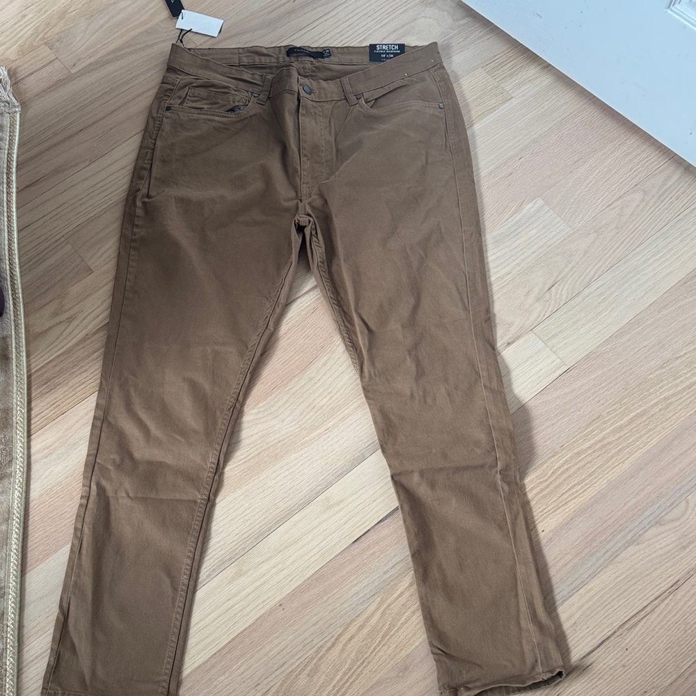 Tahari Men's Slim Stretch Jeans in Brown